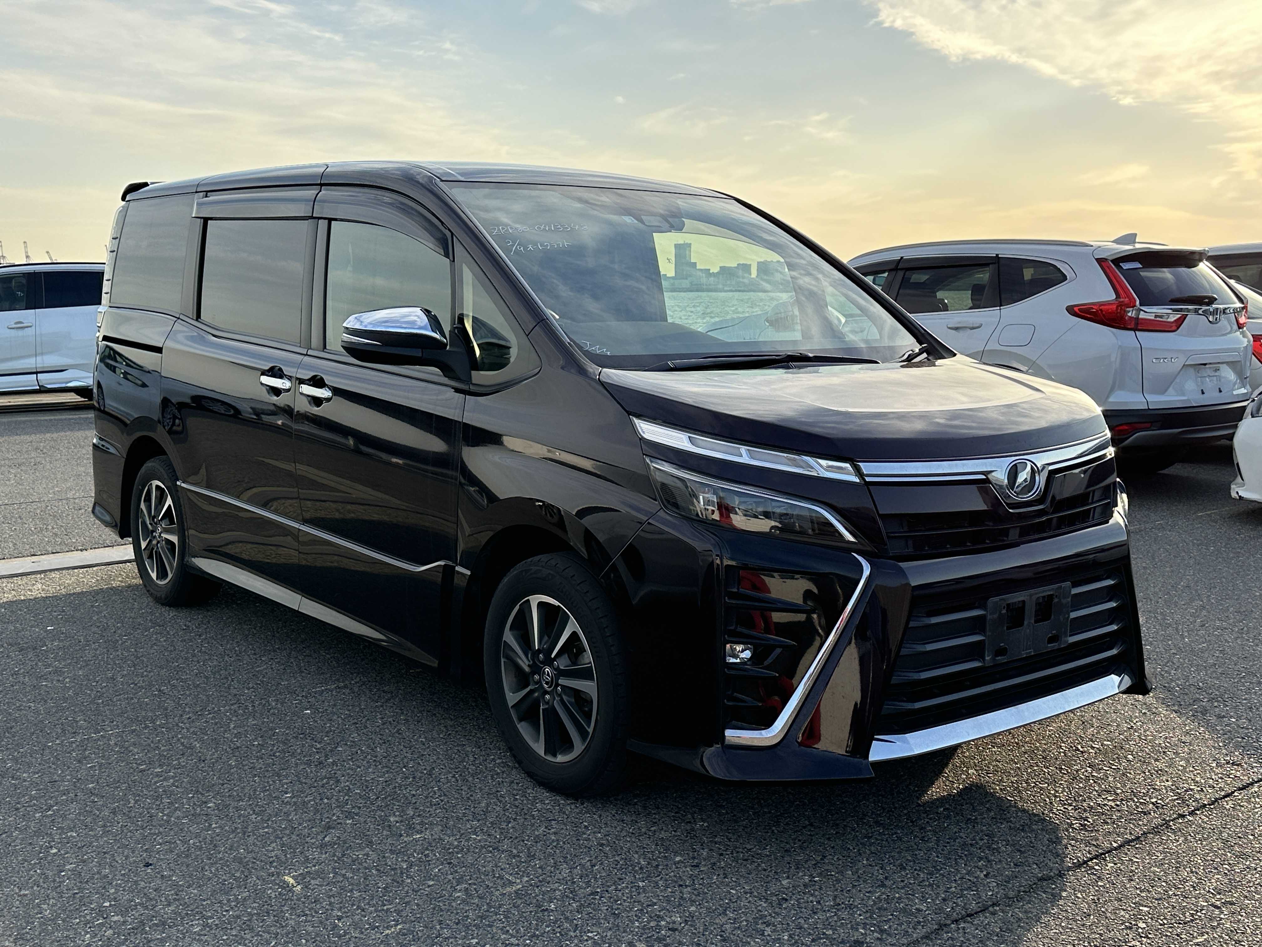 Toyota Voxy 2018