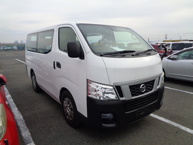 Nissan NV350 CARAVAN 2015