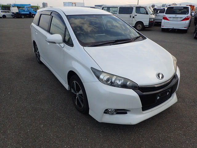 Toyota Wish 2015