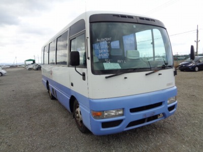 Nissan Civilian Bus 2000