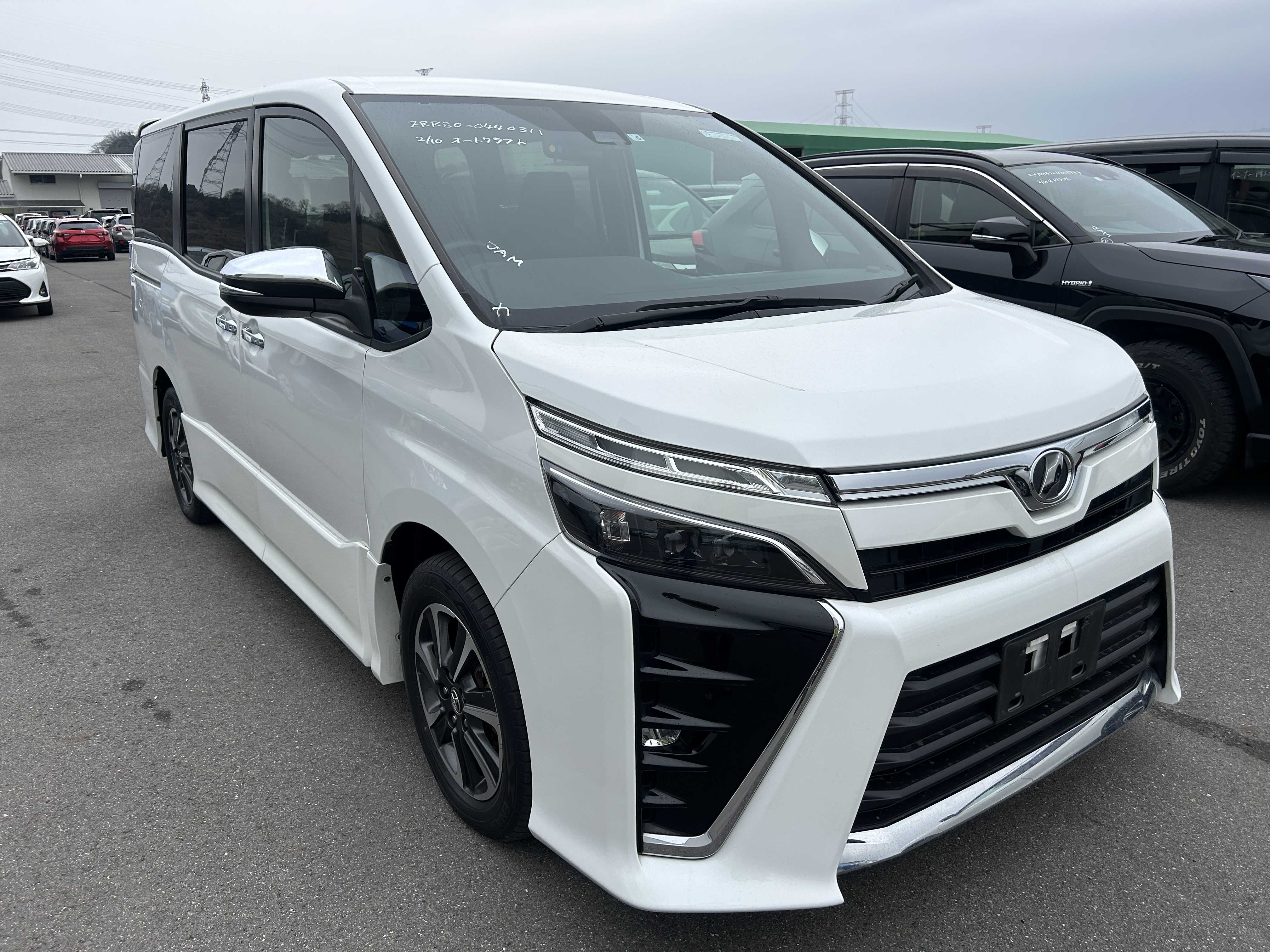 Toyota Voxy 2018