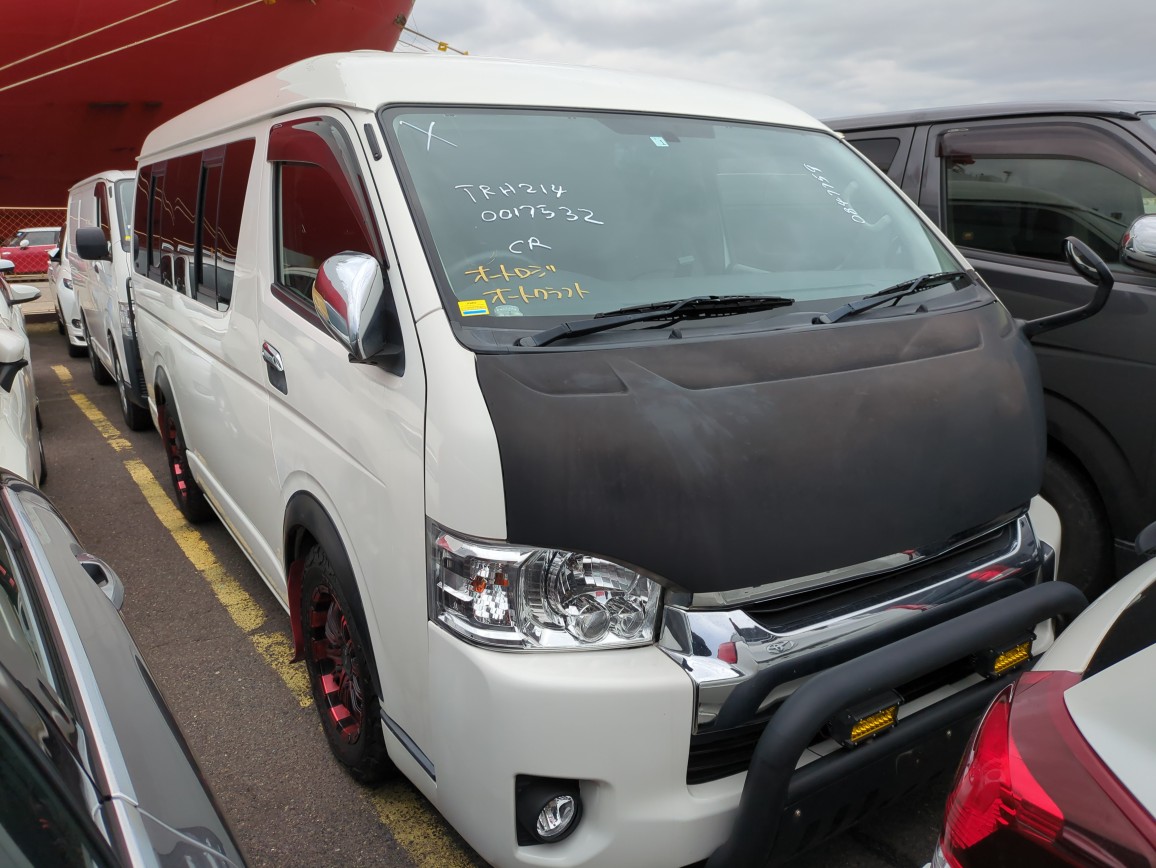 Toyota Hiace Wagon 2010