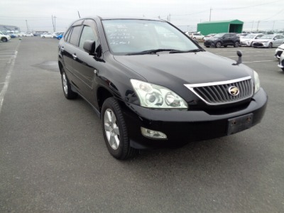 Toyota Harrier 2011