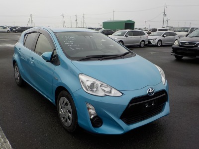 Toyota Aqua 2015