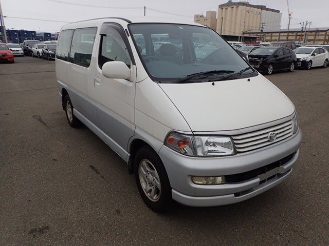 Toyota Hiace Regius 1999