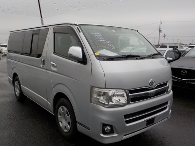 Toyota Hiace Van 2011