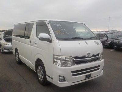 Toyota Hiace Van 2011