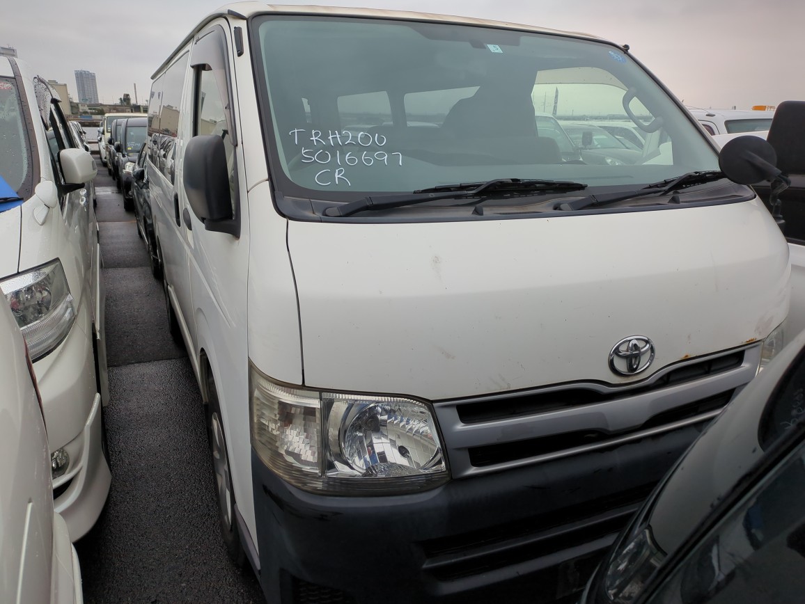 Toyota Hiace Van 2012