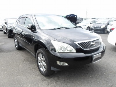 Toyota Harrier 2011