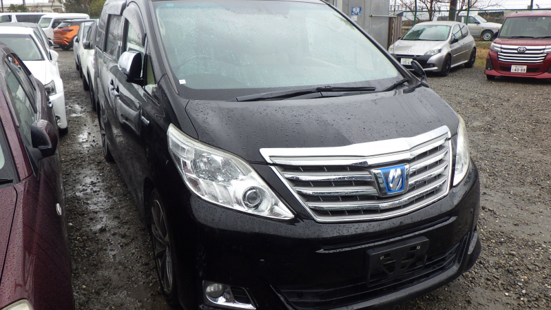 Toyota Alphard Hybrid 2013