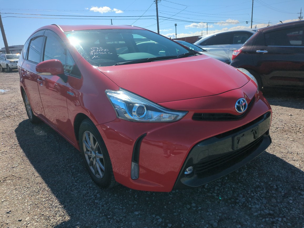 Toyota PRIUS ALPHA 2014