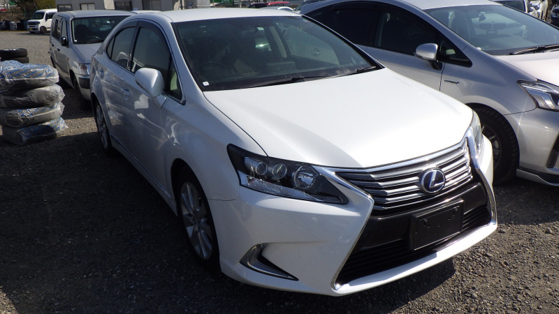 Lexus HS 2013