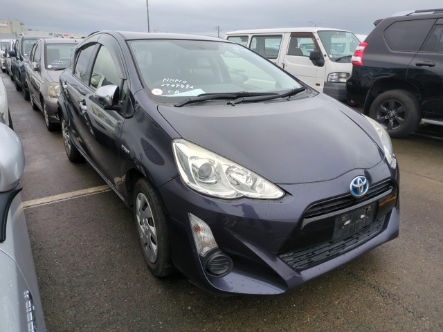 Toyota Aqua 2015