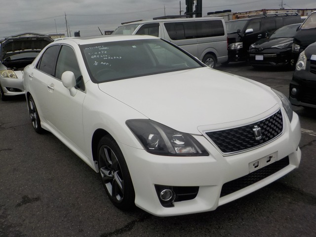 Toyota Crown 2012