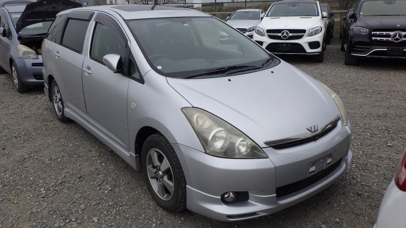 Toyota Wish 2005