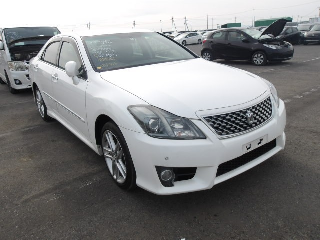 Toyota Crown 2010