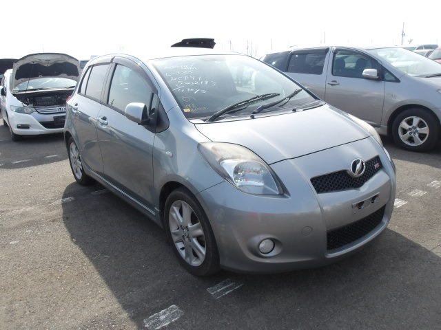 Toyota Vitz 2005