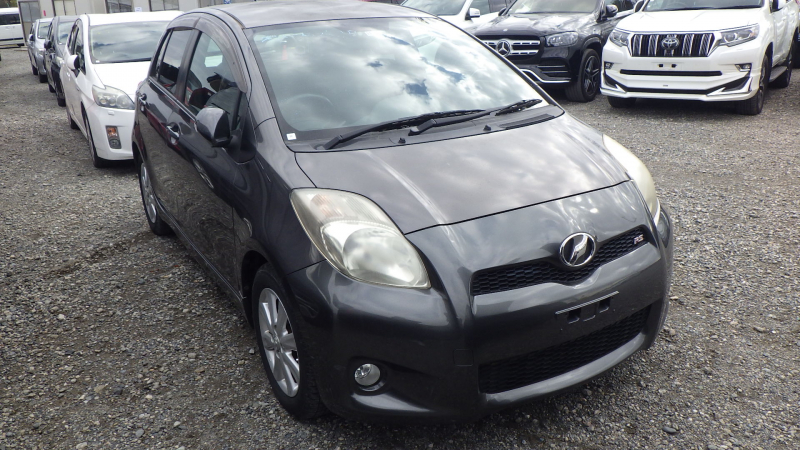 Toyota Vitz 2010