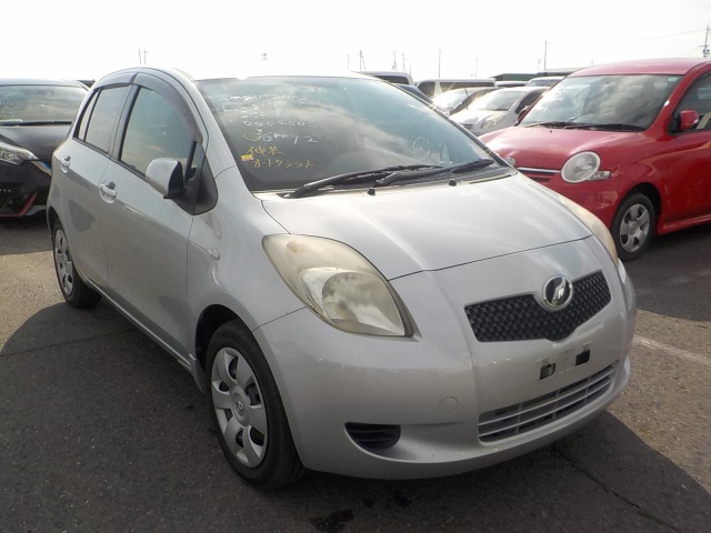 Toyota Vitz 2005