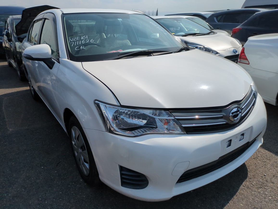 Toyota Corolla Axio 2015