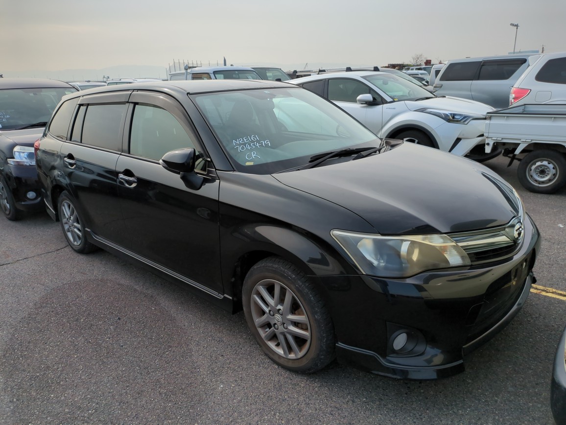 Toyota Corolla Fielder 2013