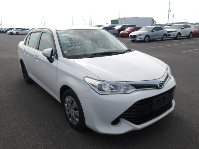 Toyota Corolla Axio 2015