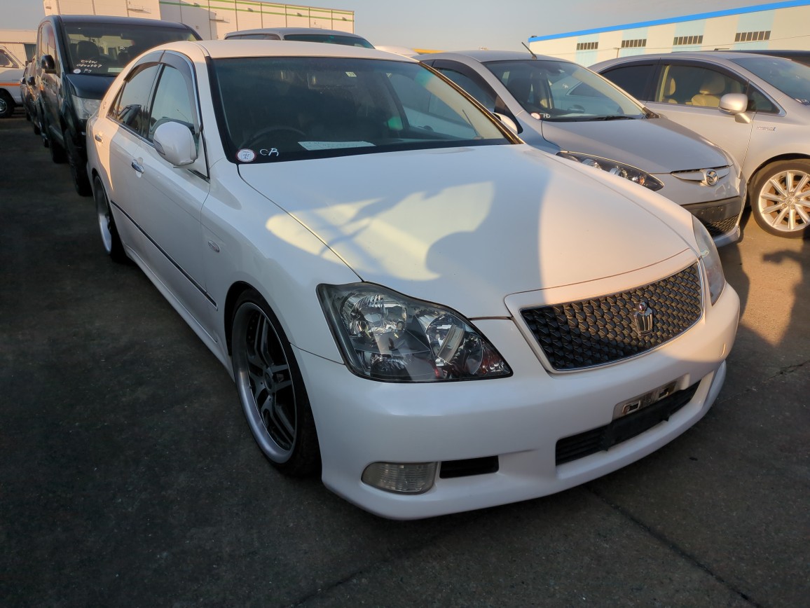 Toyota Crown 2005