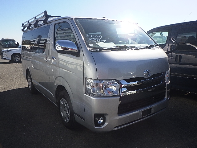 Toyota Regius Ace 2018