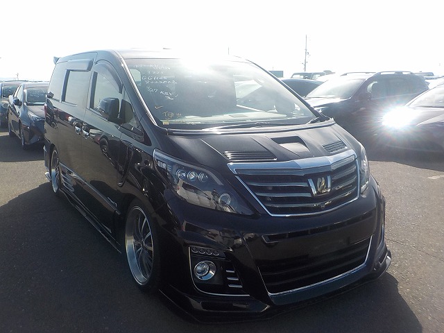 Toyota Alphard 2013