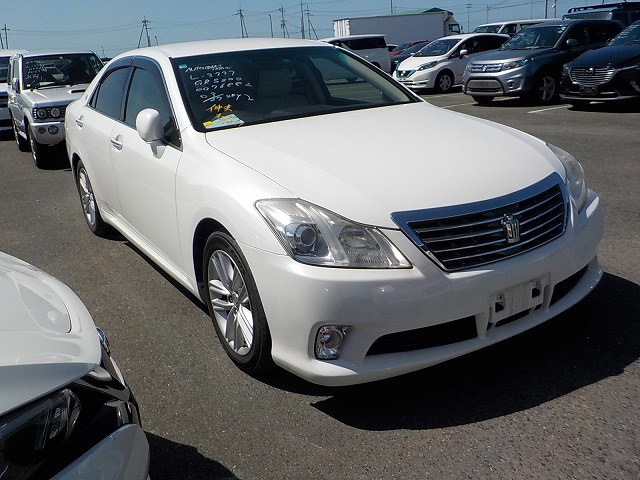 Toyota Crown 2012