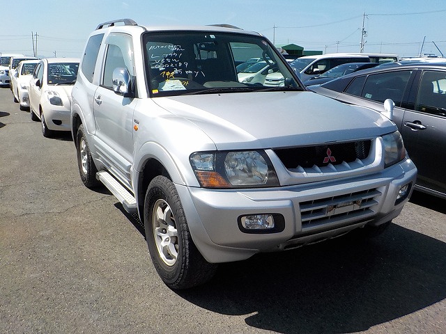 Mitsubishi Pajero 2000