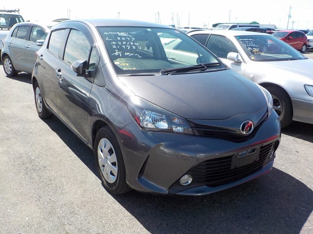 Toyota Vitz 2015