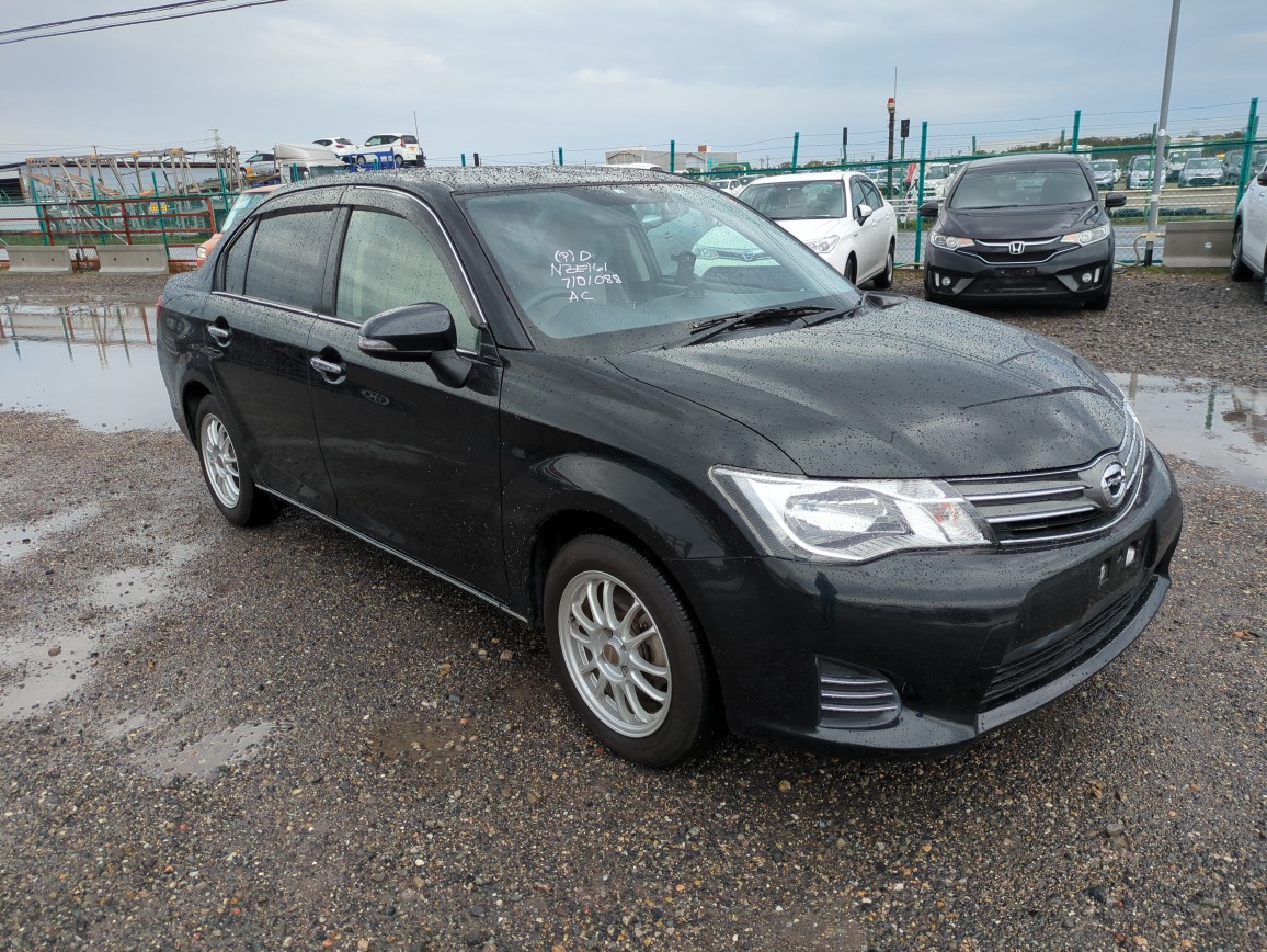 Toyota Corolla Axio 2014