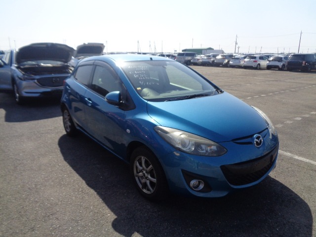 Mazda Demio 2014