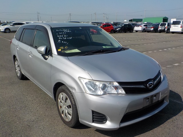 Toyota Corolla Fielder 2013