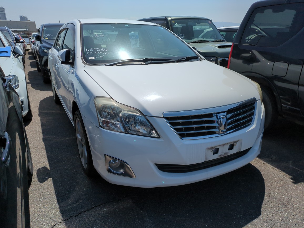 Toyota Premio 2013