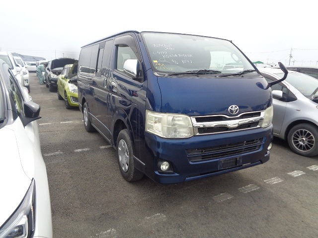 Toyota Hiace Van 2013