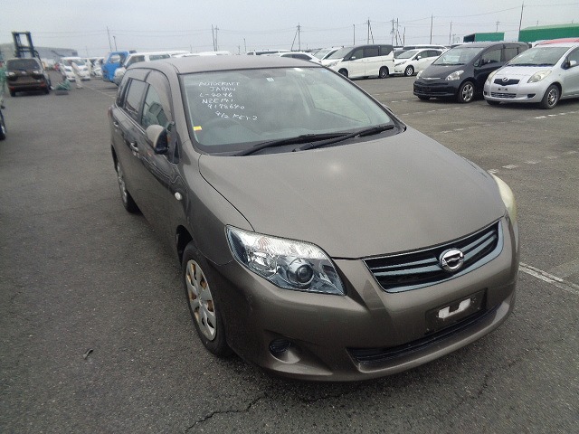 Toyota Corolla Fielder 2011