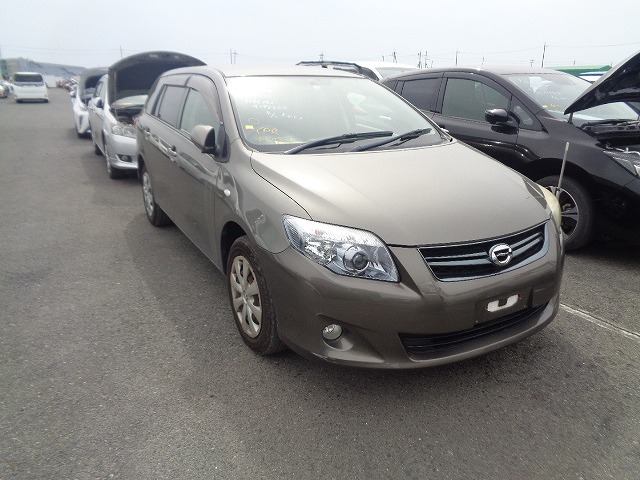 Toyota Corolla Fielder 2011