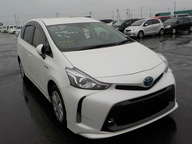 Toyota PRIUS ALPHA 2018