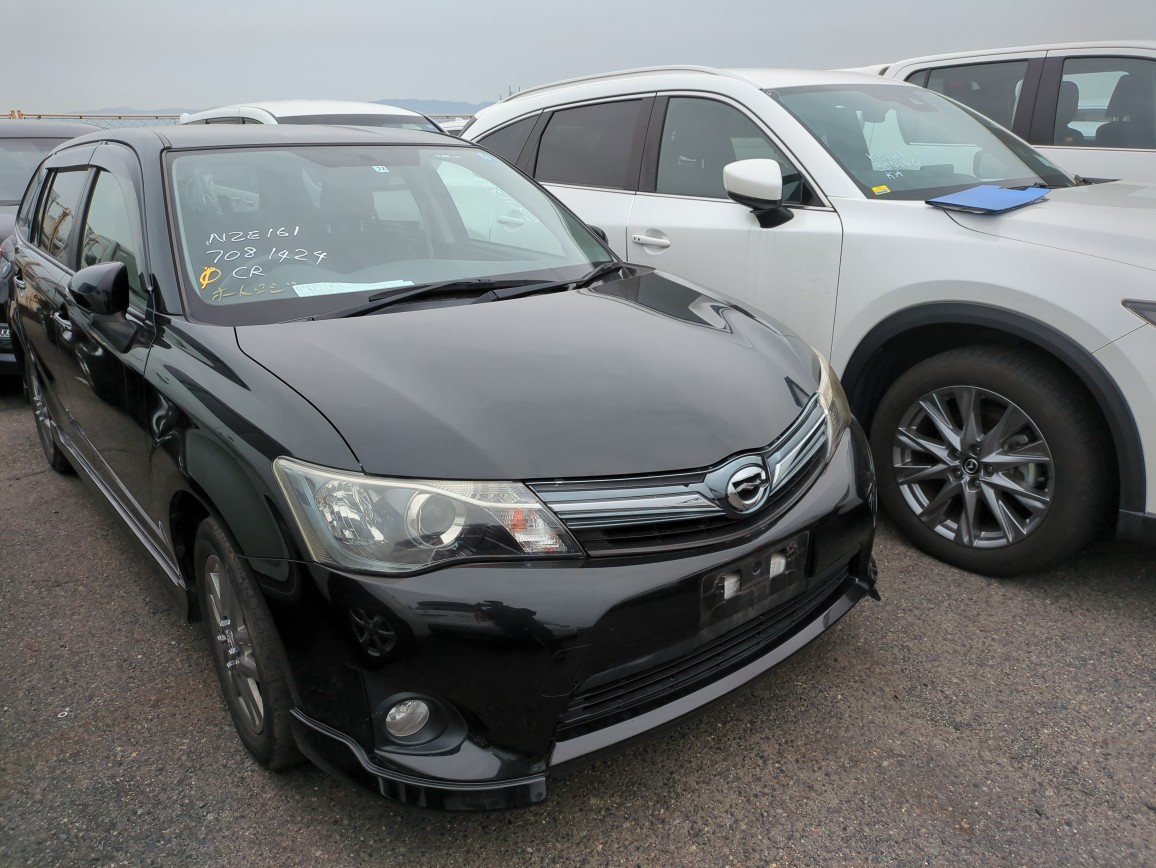 Toyota Corolla Fielder 2013