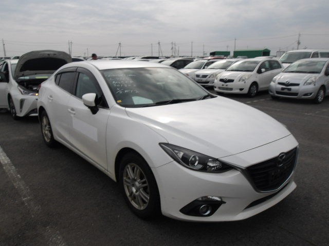 Mazda Axela 2015