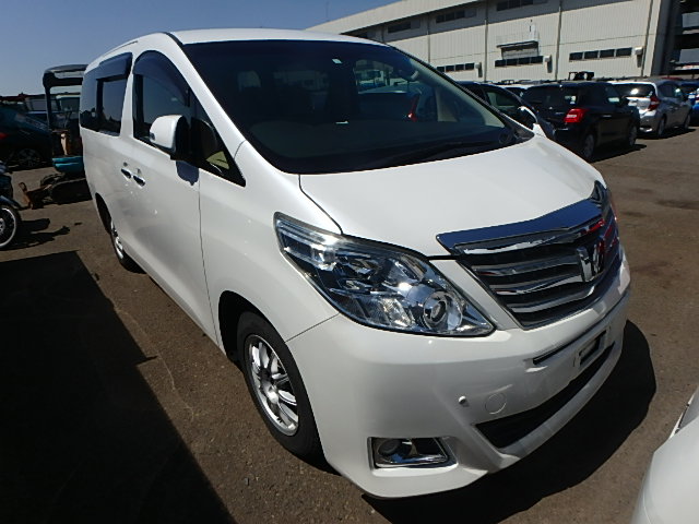 Toyota Alphard 2014