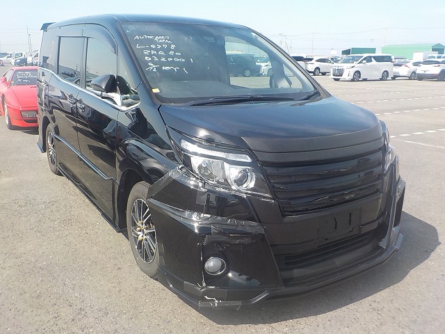 Toyota Noah 2017