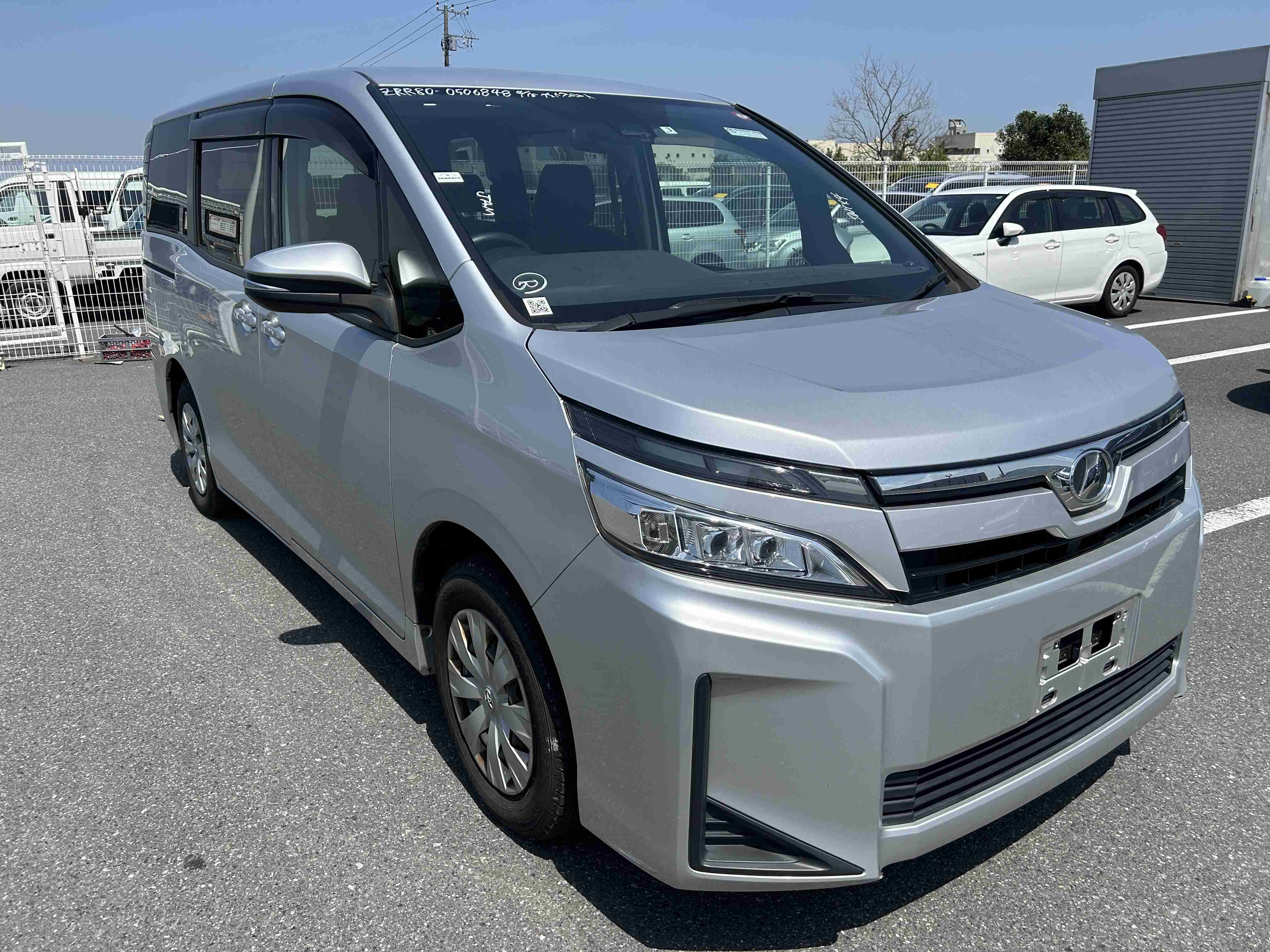 Toyota Voxy 2019