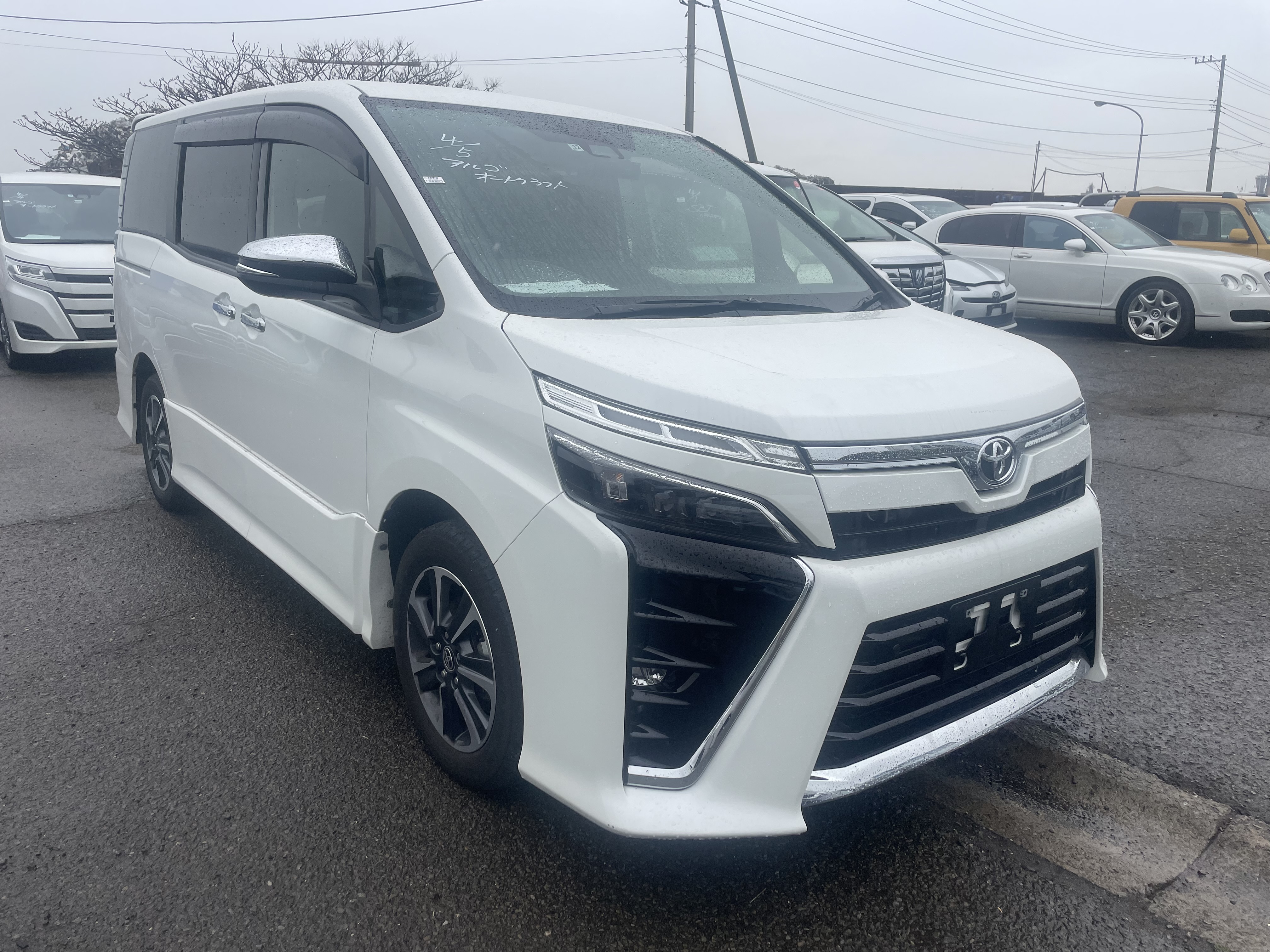 Toyota Voxy 2021