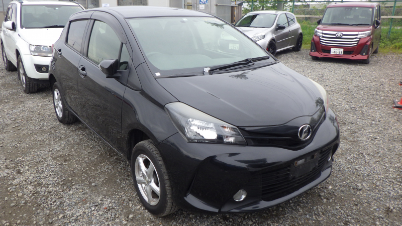 Toyota Vitz 2014