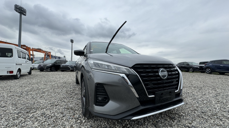 Nissan KICKS 2021