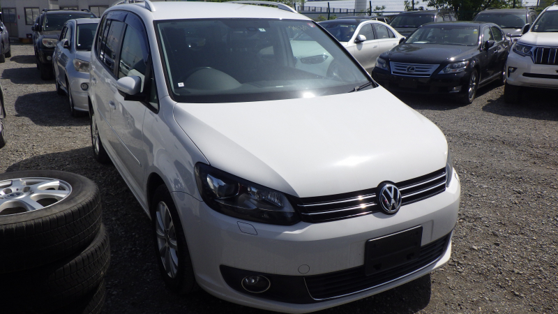 Volkswagen Golf Touran 2013