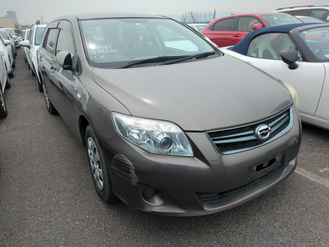 Toyota Corolla Fielder 2010